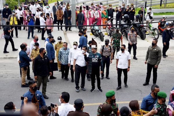 Diresmikan Presiden Jokowi Edy Rahmayadi Harapkan Pantai Bebas Parapat Jadi Magnet Wisatawan